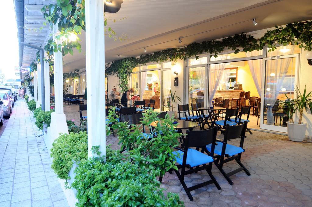 Hotel G.L. Paralía エクステリア 写真